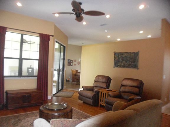 2nd image of 2721 SE 48th Ave