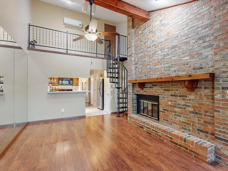 2569 Shady Ridge Dr — Photo 9