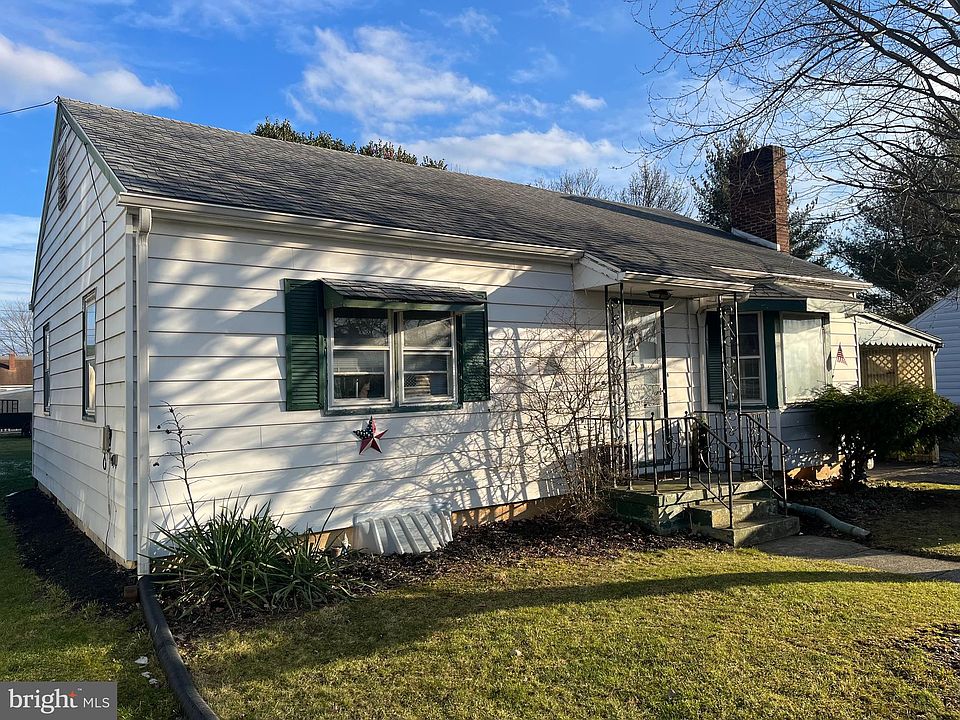 2nd image of 419 George St