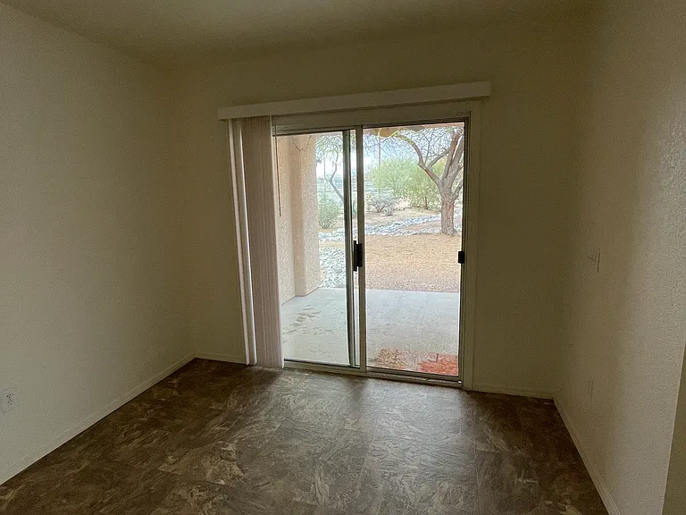 1553 N Paseo La Tinaja — Photo 10