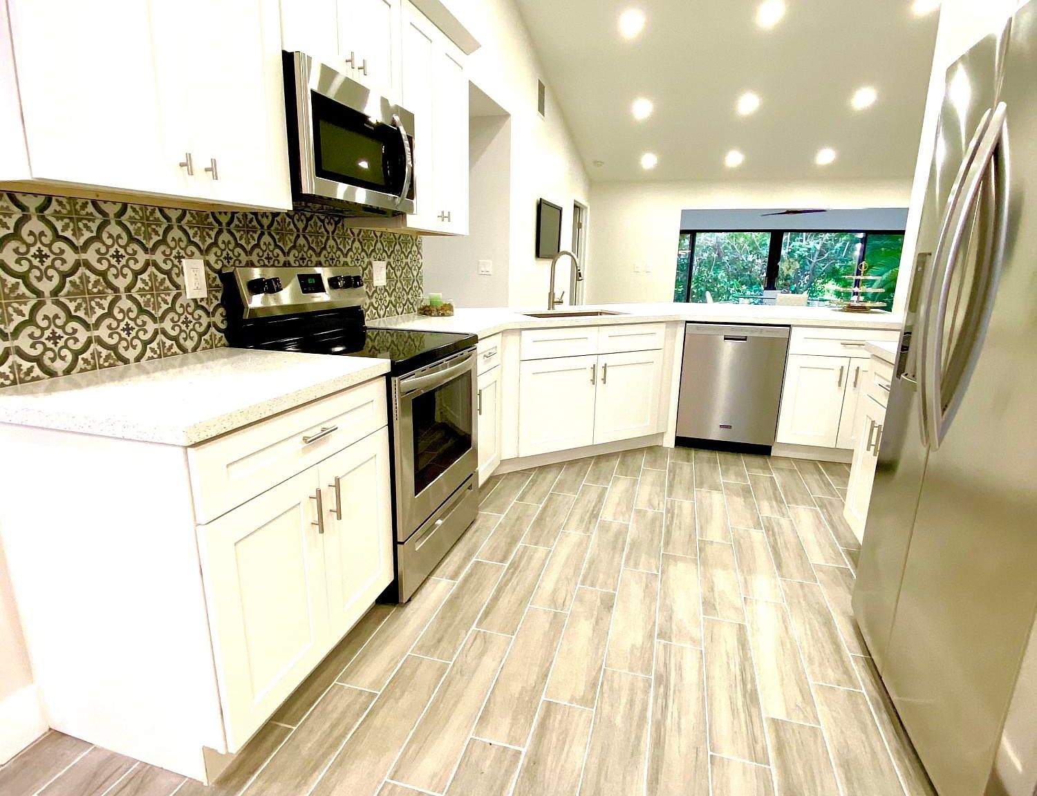 5040 Pine Dr Boynton Beach Fl 33437 Mls Rx 10665449 Zillow