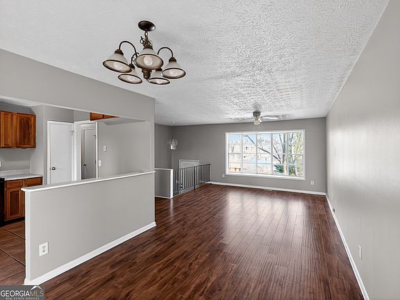 3rd image of 1439 Walnut Ridge Way