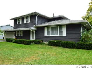 31 Dawnhaven Dr, Gates, NY 14624