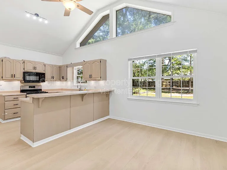 200 Hermitage Dr — Photo 21