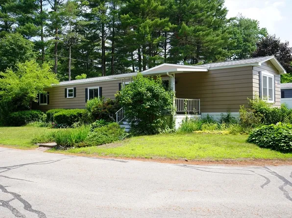 22 Woodchip Sq, North Attleboro, MA 02760