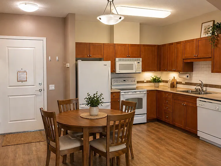 650 Berwick Rd N #436 — Photo 3