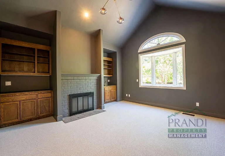 121 Laurel Grove Ave — Photo 30