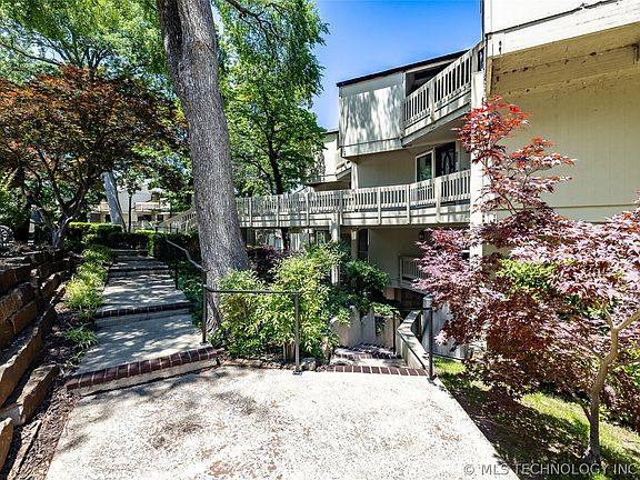 2nd image of 29898 S 566th Rd #412