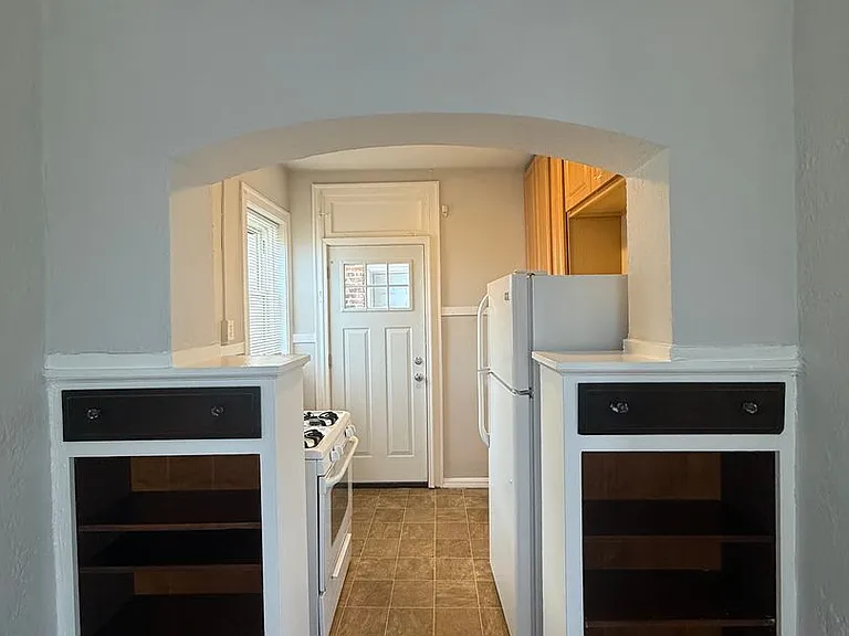 3249/3251 S Kenilworth Avenue — Photo 3