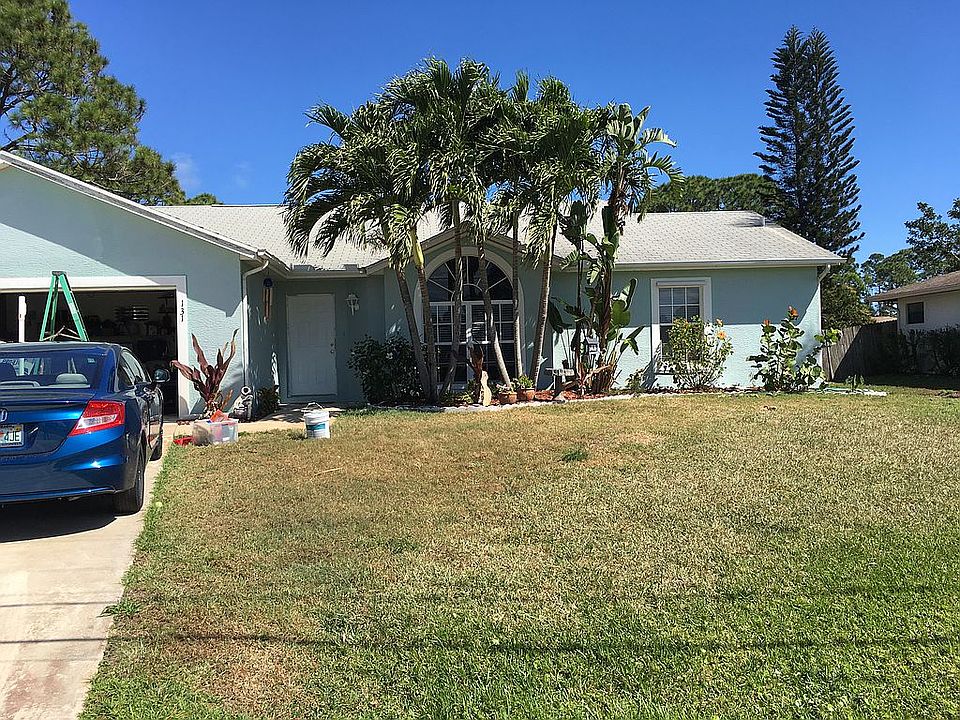 2nd image of 1131 SE Odonnell Ln
