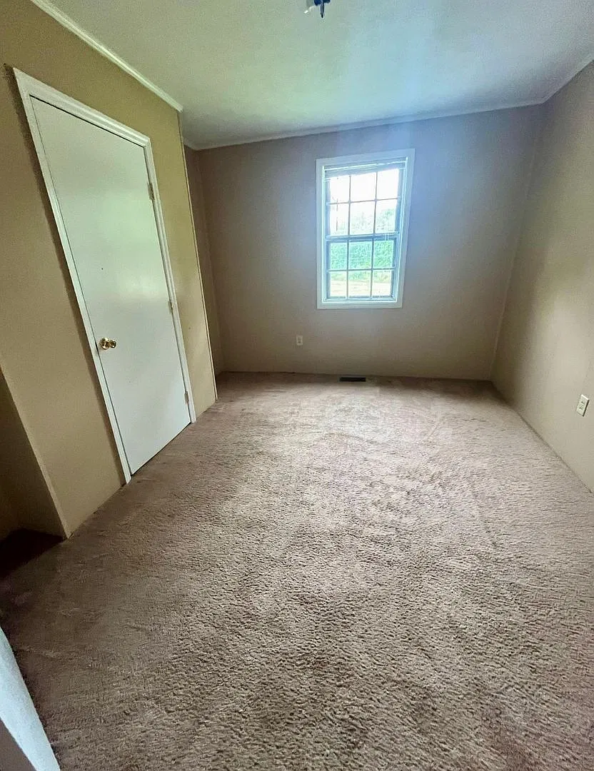 3 Bed/2 Bath Home — Photo 4