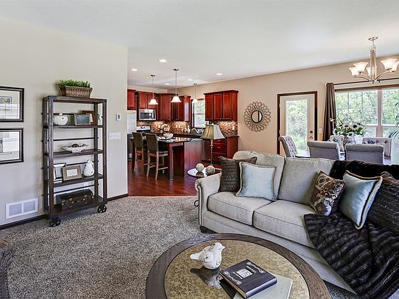 4th image of 1648 138th Ave NE