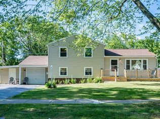 268 Angelus Dr, Rochester, NY 14622