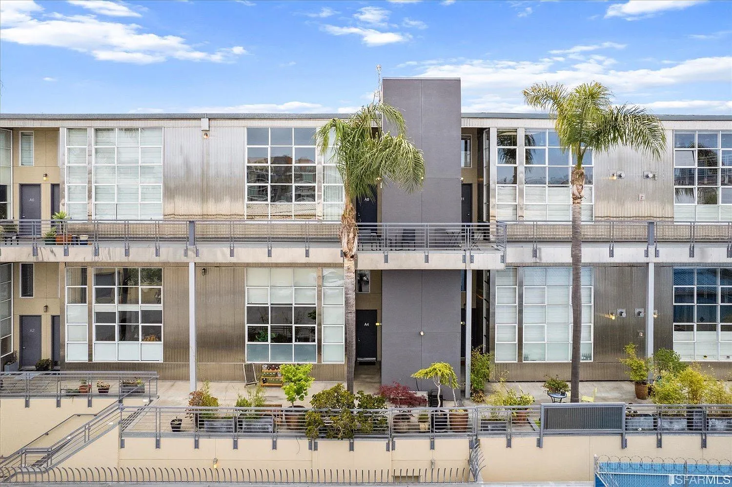 370 De Haro St APT A8 photo 1