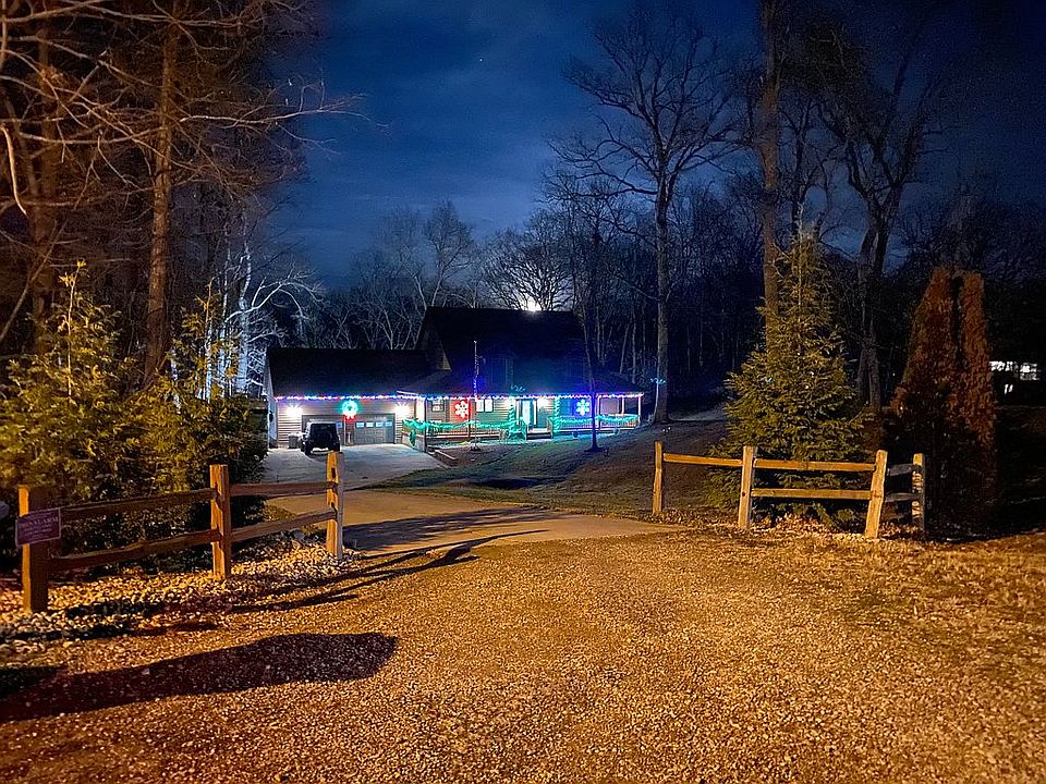 1st image of 19 Creekwoods Trl