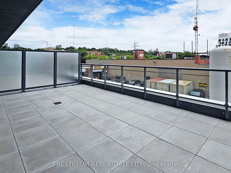500 Dupont St #208 — Photo 24