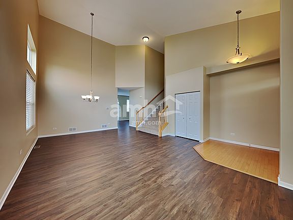 4th image of 816 Vertin Blvd