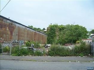 21 N 1st St, Paterson, NJ 07522