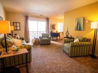100 Heritage Ln, Exton, PA 19341