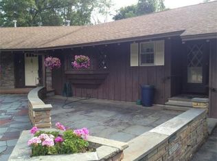 12 Moreland Ave, Andover, MA 01810