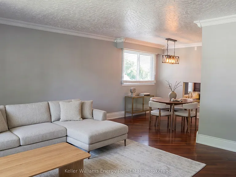 349 Adelaide Ave W #1 — Photo 7