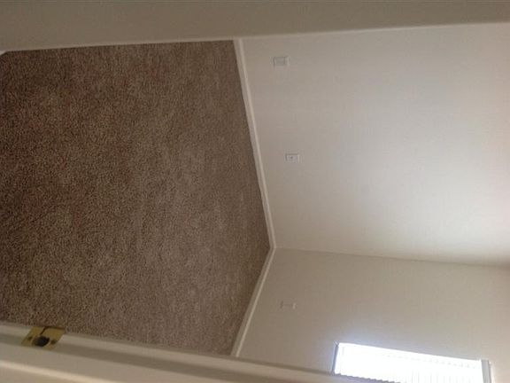 5th image of 136 W Pilot Ave