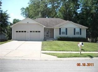 205 NW 107th St, Kansas City, MO 64155