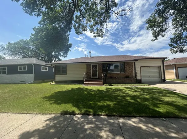 1232 Emerson Ave, Alliance, NE 69301