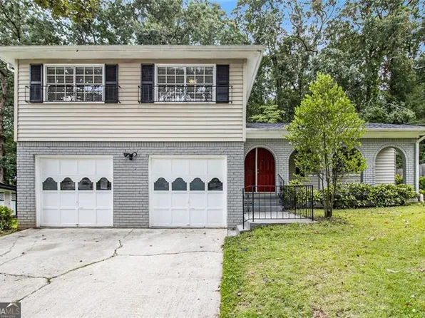 1505 Indian Forest Trl, Stone Mountain, GA 30083