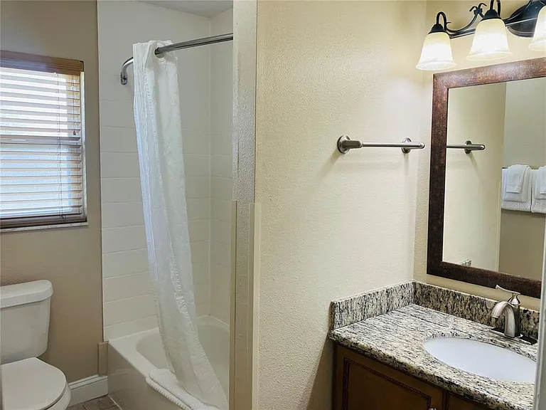 1110 Spaceport Ct — Photo 11