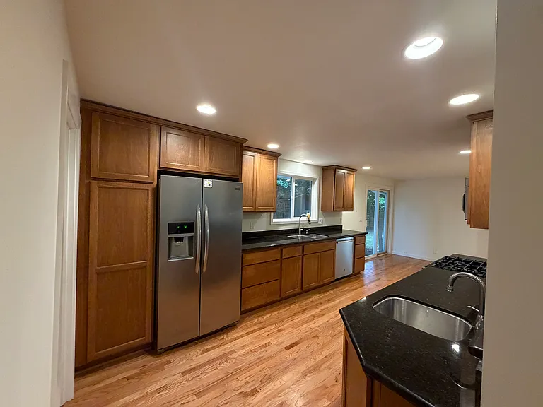 11436 108th Ave NE — Photo 3