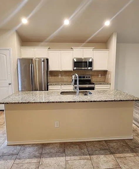 6812 Brush Dr — Photo 4