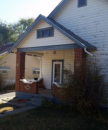 3rd image of 1414 E 5th St