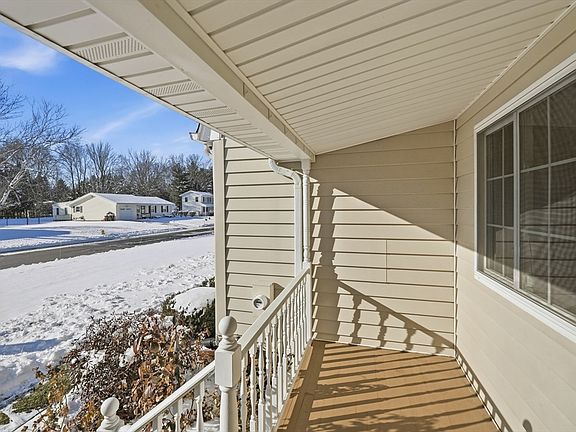 2nd image of 85 Red Fox Dr