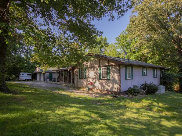 72 Holt Rd, Kuttawa, KY 42055