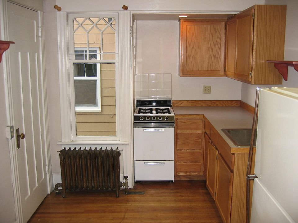 1st image of 5210 12th Ave NE APT A
