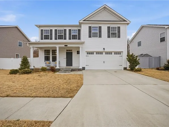 27 E Berkley Dr, Hampton, VA 23663