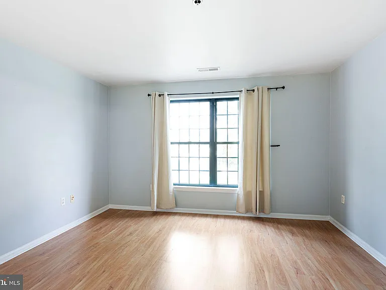 2 Leverington Ave #38 — Photo 17