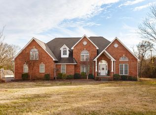 518 Sandhill Rd, La Vergne, TN 37086