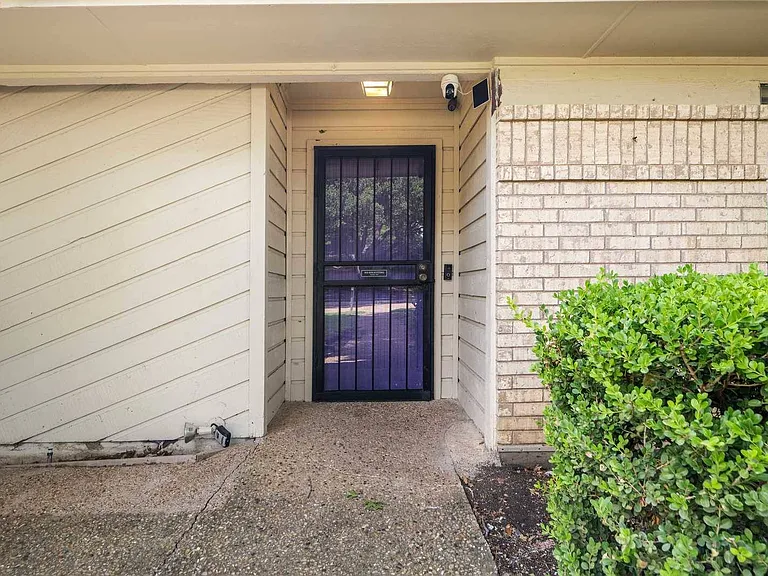 3704 Saddlehead Dr — Photo 34