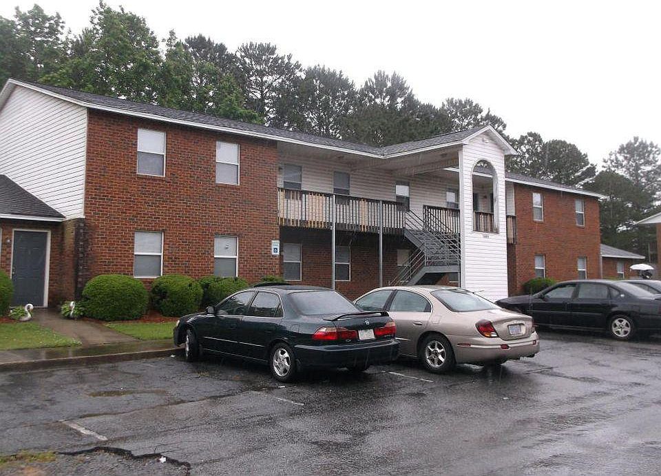1st image of 3005 Caldwell Ct APT 9