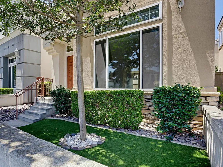152 Cityscape Gln — Photo 2