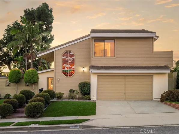 645 Sea Breeze Dr, Seal Beach, CA 90740