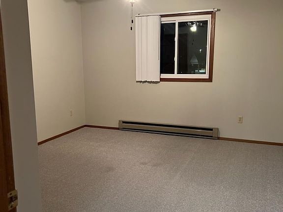 2nd image of 129 Washington Ave APT 8