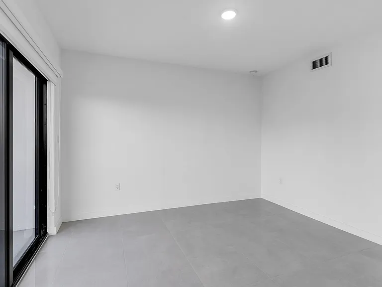 26103 SW 145th Ave — Photo 5