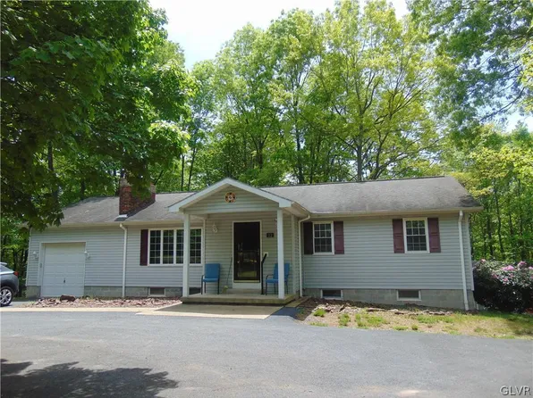 32 Wohnhaas Ln, Barnesville, PA 18214