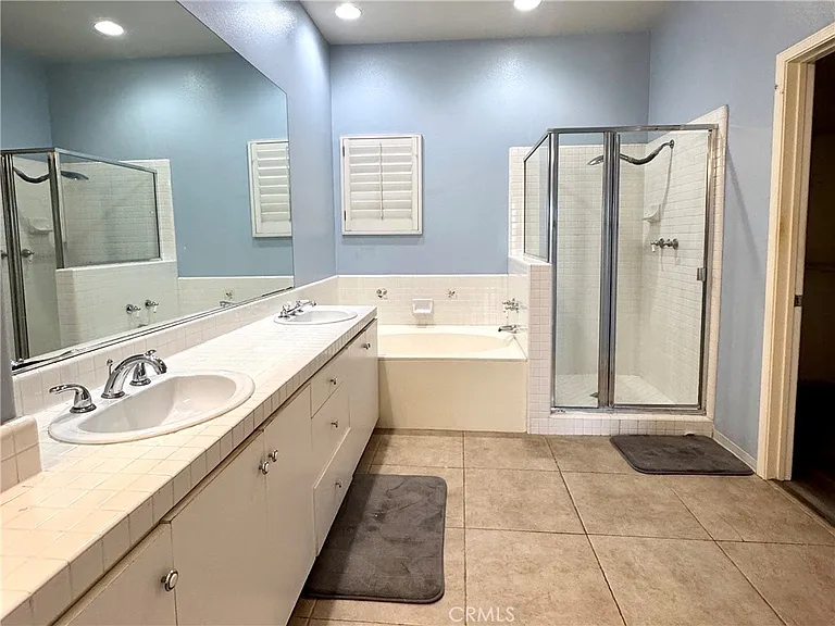 2938 Ballesteros Ln — Photo 10