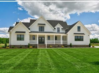 2624 Ballahack Rd, Chesapeake, VA 23322