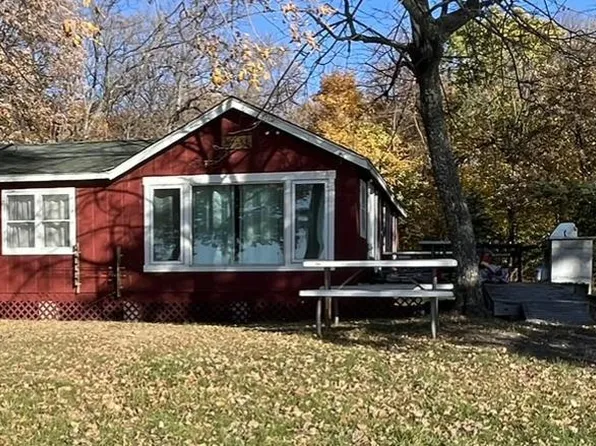10424 Montgomery Ave NW, Annandale, MN 55302
