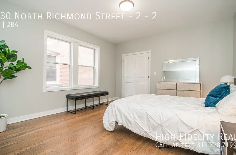1930 N Richmond St #2 — Photo 6
